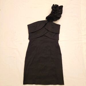 Snap one shoulder form fitting mini dress size 9